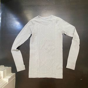 Lululemon Swiftly Tech Long Sleeve 2.0 shirt